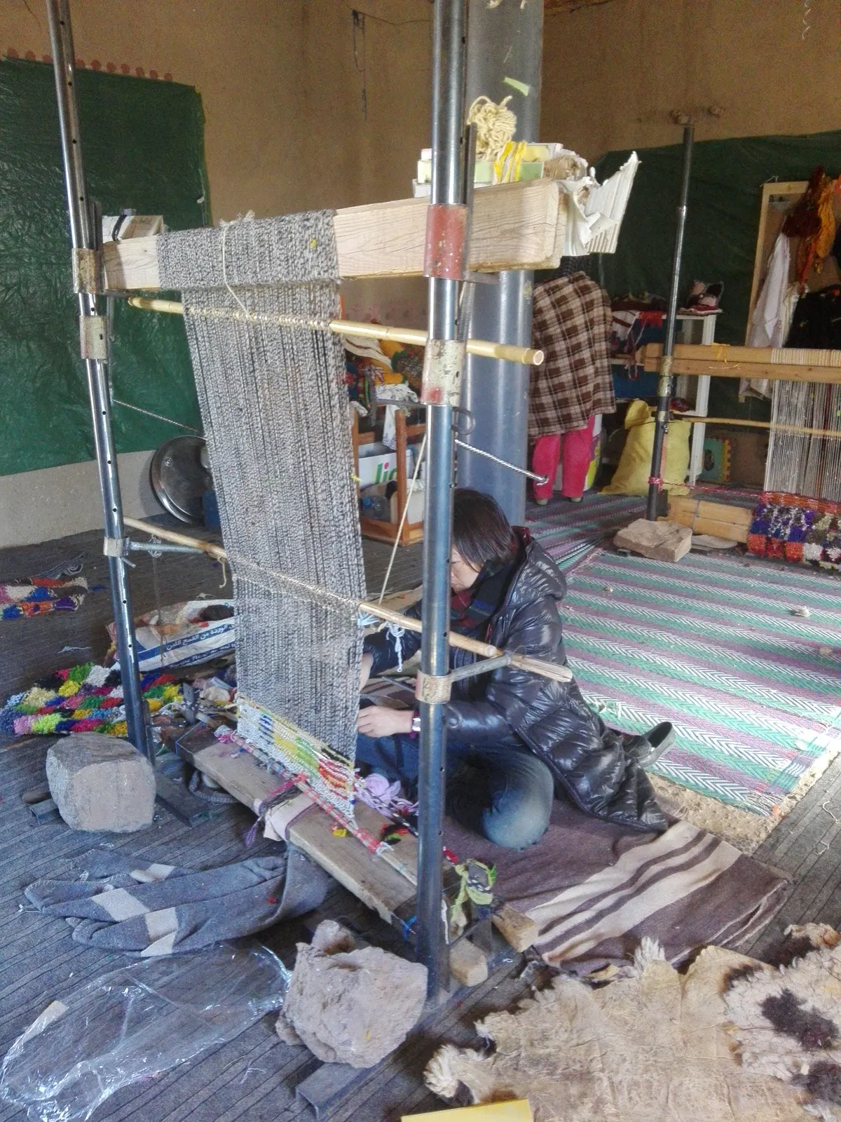 Artesanía en Khamlia: el telar de las mujeres del desierto