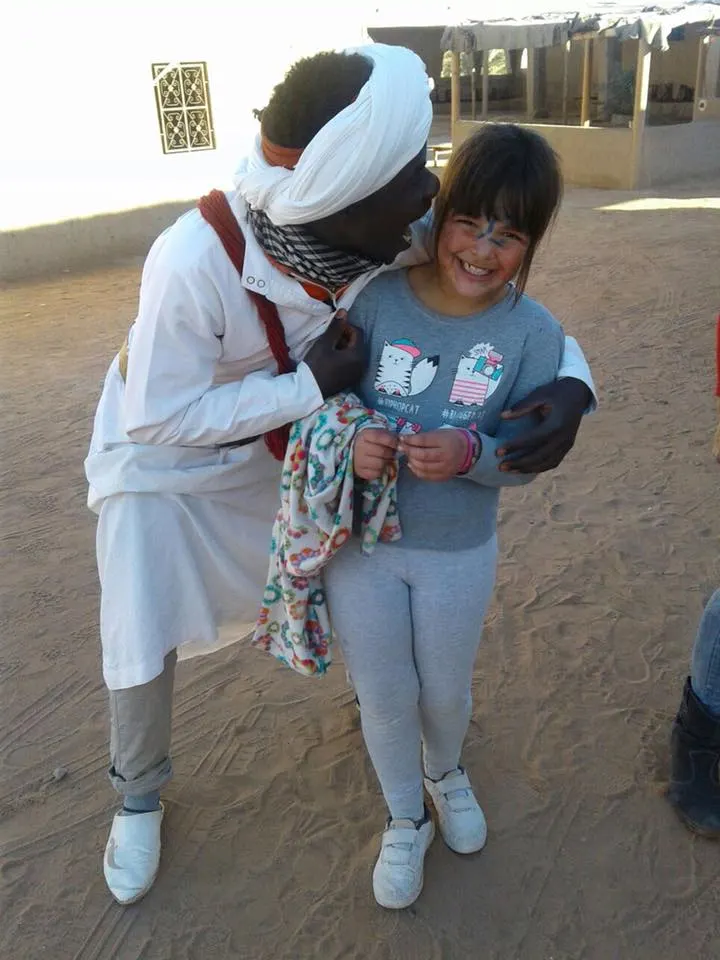 Mónica: veinte días de voluntariado en Khamlia, con mis hijas