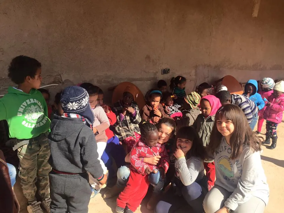 Mónica: veinte días de voluntariado en Khamlia, con mis hijas